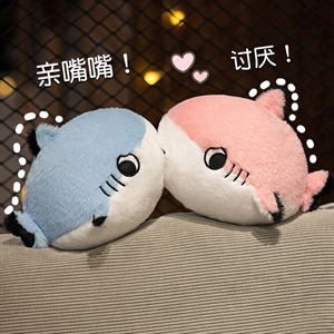 奶凶小鲨鱼