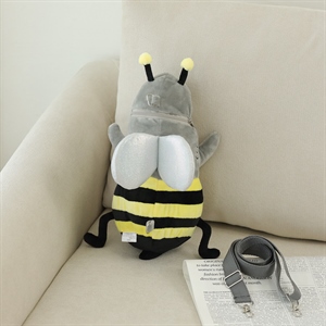 鲨bee背包