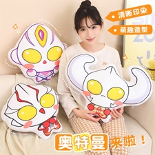 七彩石 奥特曼抱枕